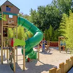 Campsite Mobil-home 6pers Avec Terrasse, - Api-1-52-1625
